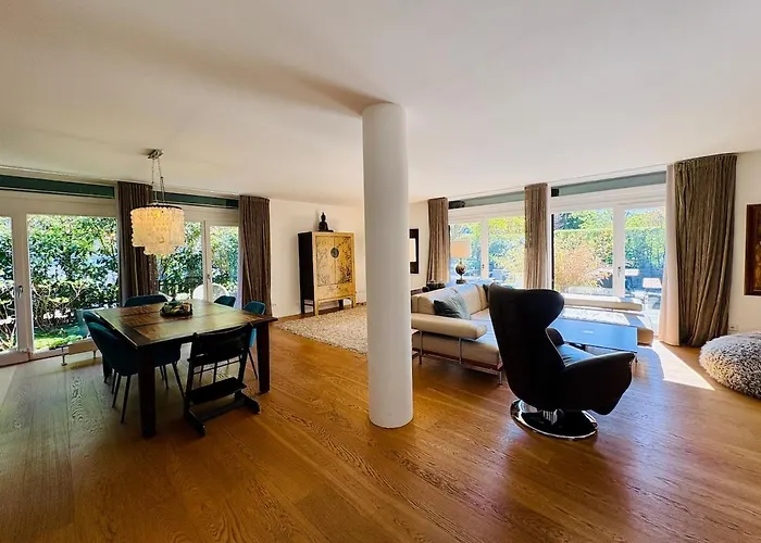 Haus Mit Garten - Im Villenviertel & Zentral *