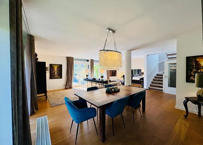 Haus Mit Garten - Im Villenviertel & Zentral Dom wakacyjny