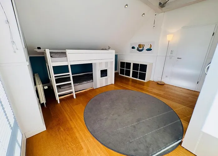 Haus Mit Garten - Im Villenviertel & Zentral