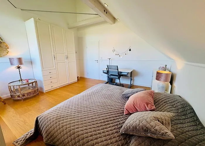 Haus Mit Garten - Im Villenviertel & Zentral