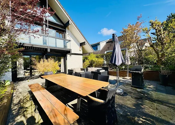 Dom wakacyjny Haus Mit Garten - Im Villenviertel & Zentral *